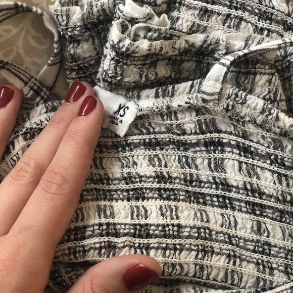 Gingam Hollister tank top, size xs-small - Picture 2 of 2